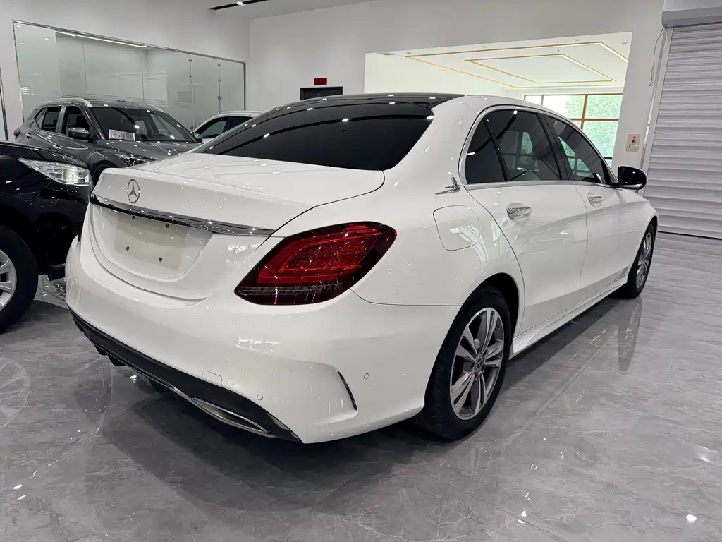 Mercedes-Benz C-Class 2020 — фото 4