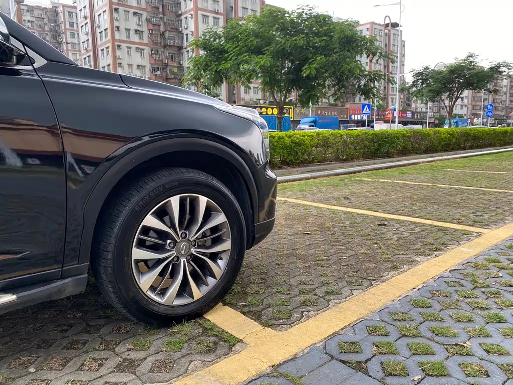 GAC Trumpchi GS8 2018 — фото 13