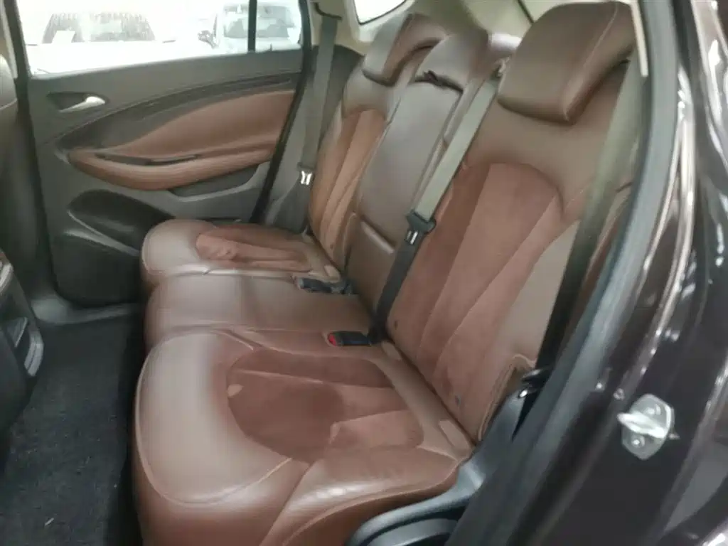 Buick Envision Plus 2016 — фото 17