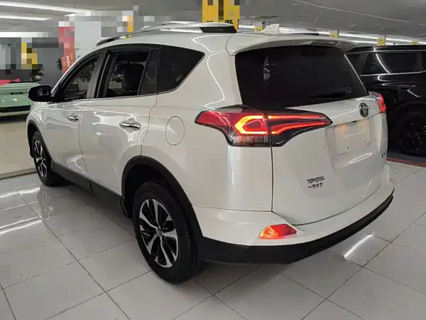 Toyota RAV4 2018