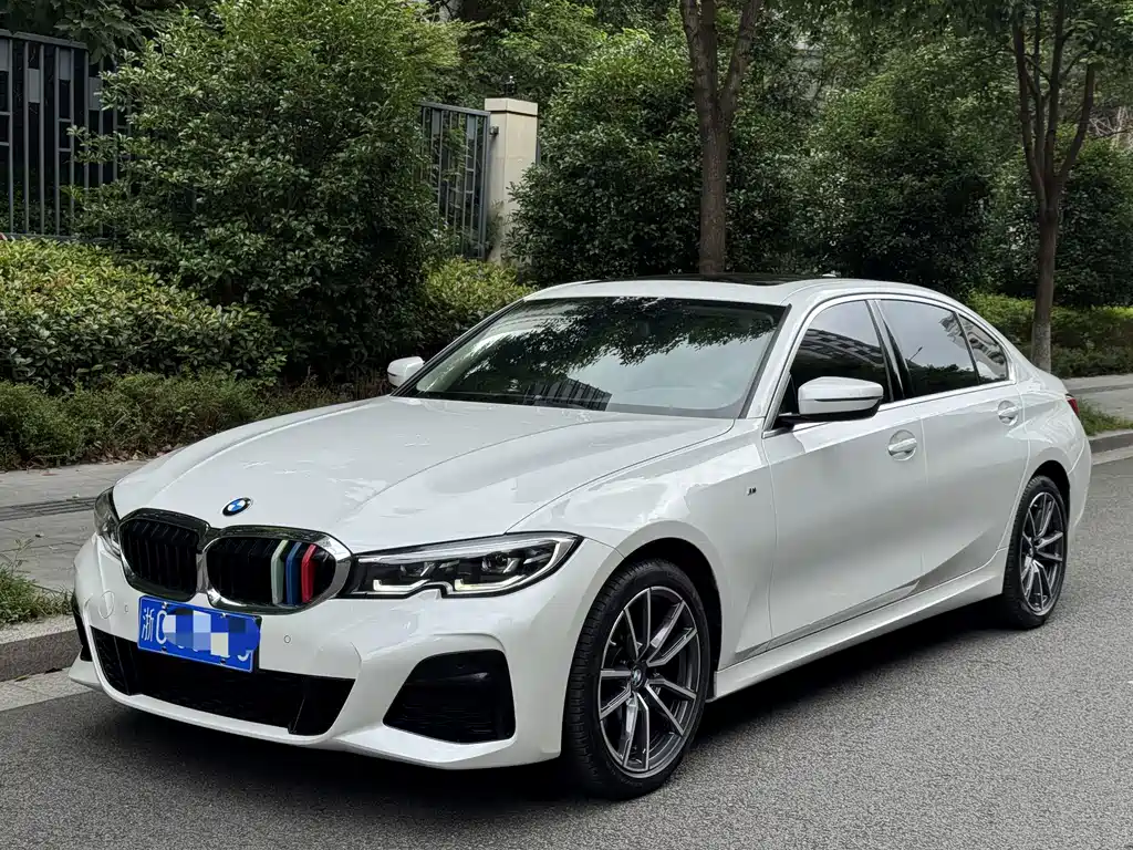 BMW 3 Series 2022