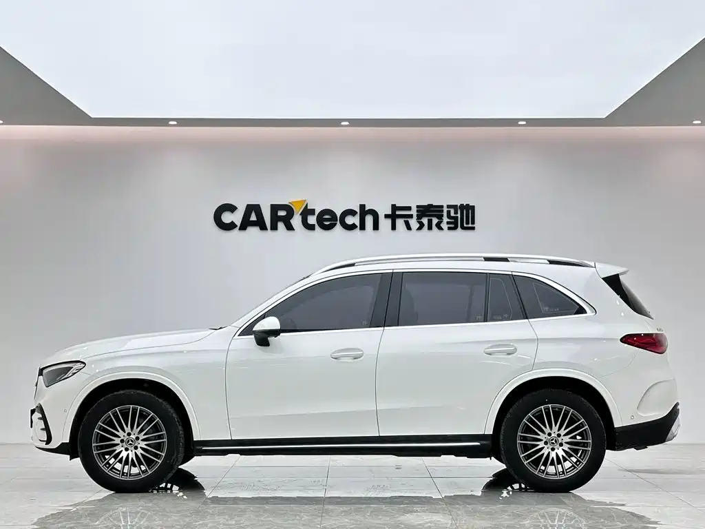 Mercedes-Benz GLC 2023