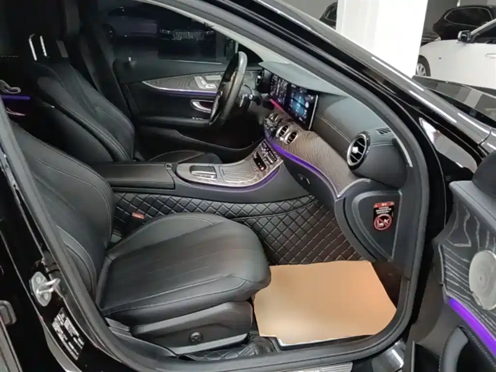 Mercedes-Benz E-Class 2022 — фото 25