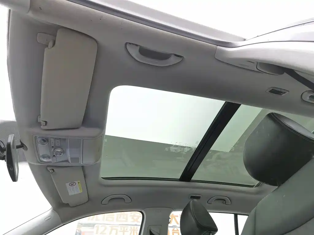 Volkswagen Tiguan 2017 — фото 14