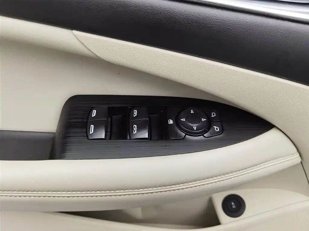 Buick LaCrosse 2020 — фото 9