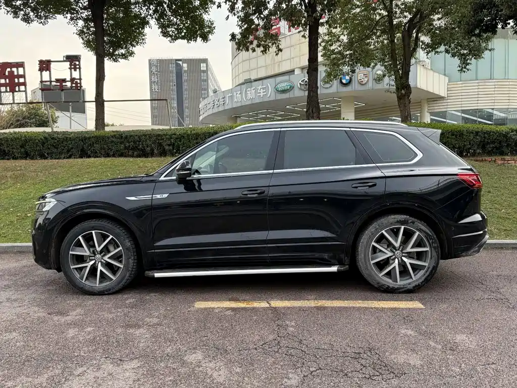 Volkswagen Touareg 2020 — фото 3