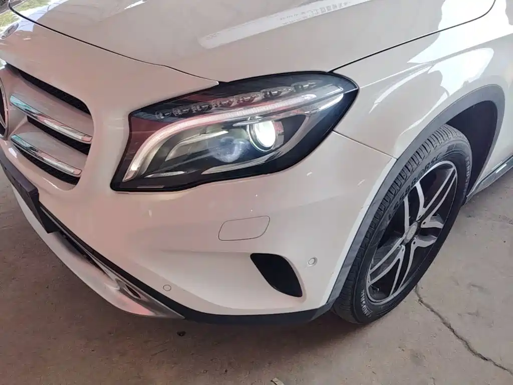 Mercedes-Benz GLA 2015 — фото 24