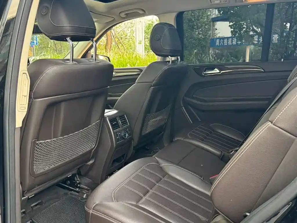 Mercedes-Benz GLS 2018 — фото 12