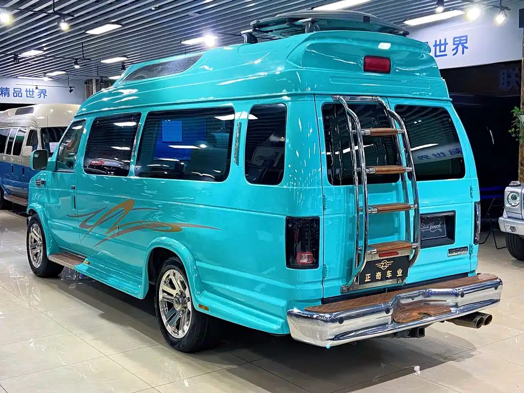 Ford E350 2015 — фото 5