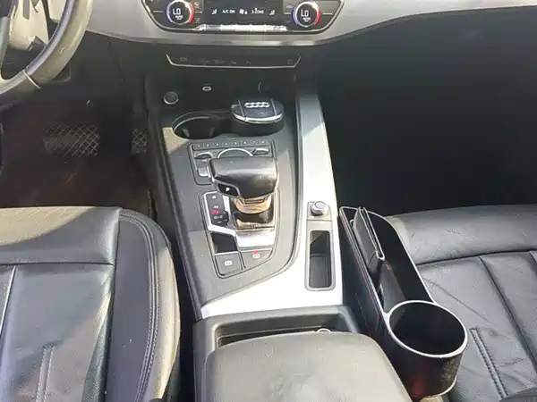 Audi A4L 2019