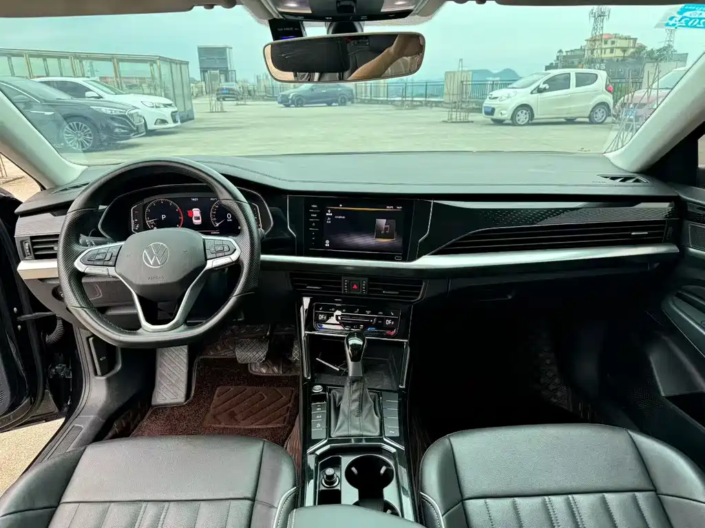 Volkswagen Passat 2022