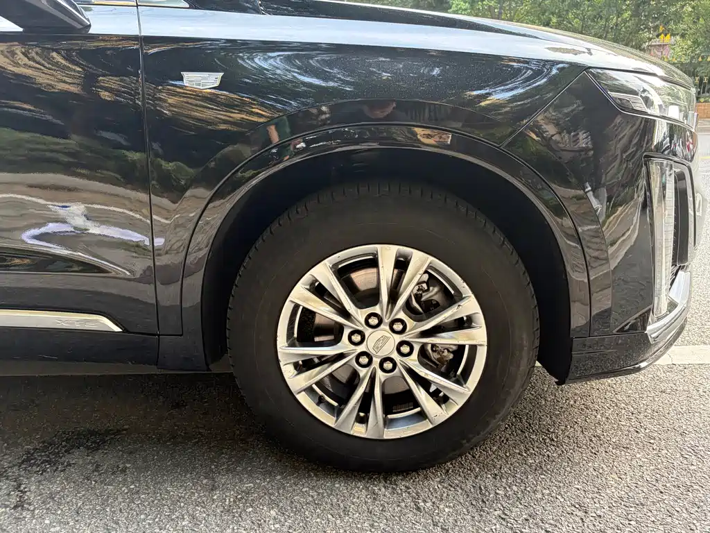 Cadillac XT6 2021 — фото 11