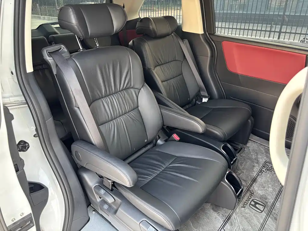 Honda Odyssey 2024 — фото 17