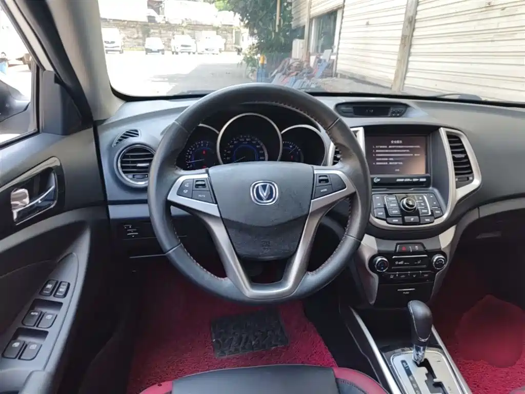 Changan Eado XT 2016 — фото 11