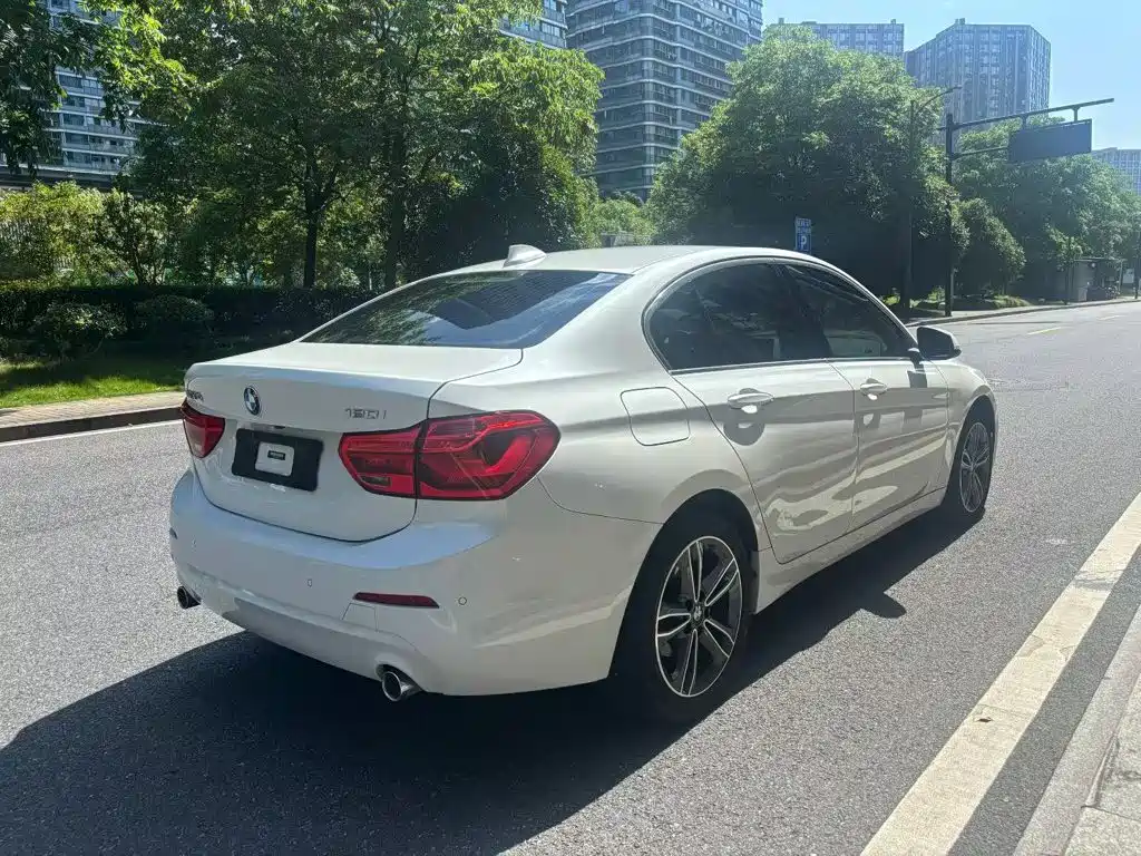 BMW 1 Series 2020