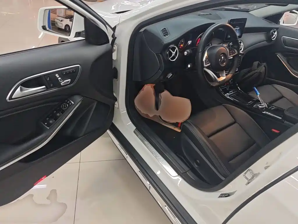 Mercedes-Benz GLA 2019 — фото 16