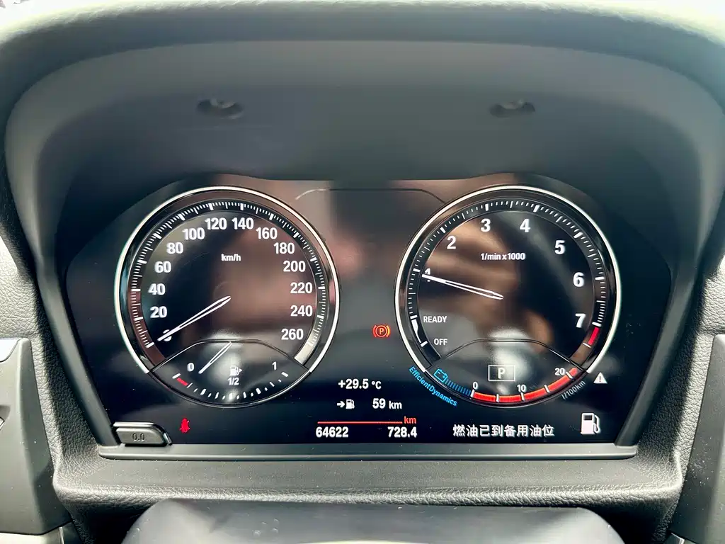 BMW 1 Series 2021 — фото 13