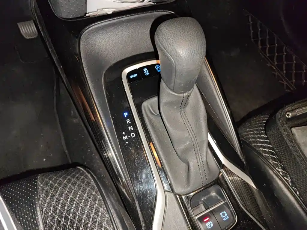 Toyota Corolla 2019 — фото 10