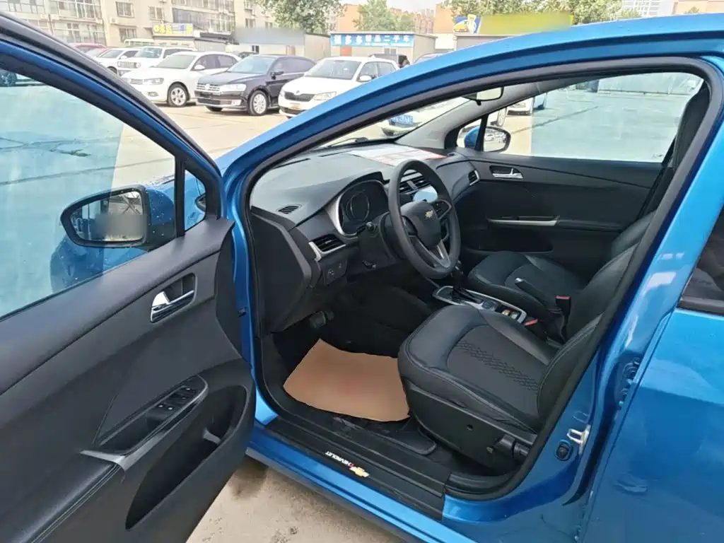 Chevrolet Lefeng RV 2016 — фото 16