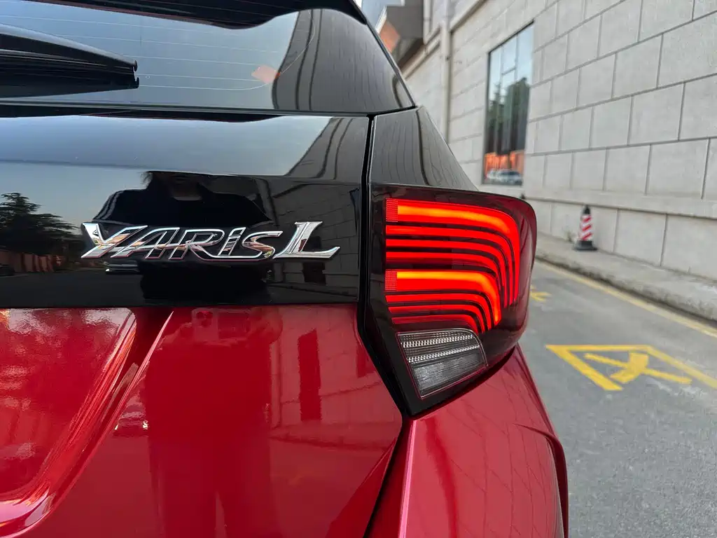 Toyota Yaris L 2022