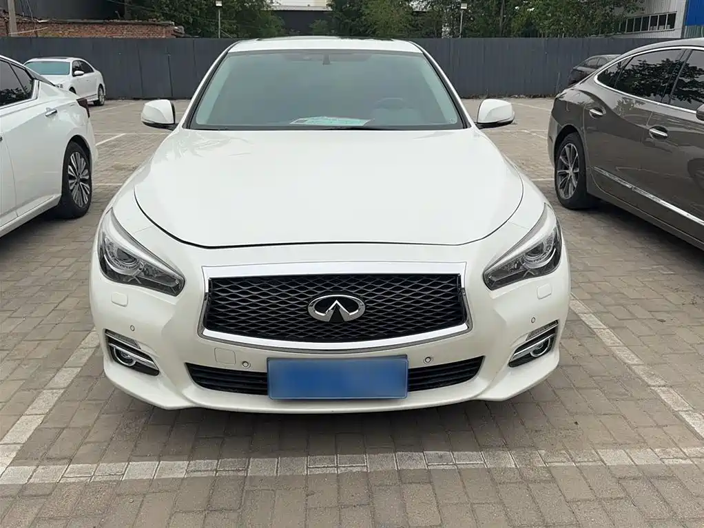 Infiniti Q50L 2017 — фото 7