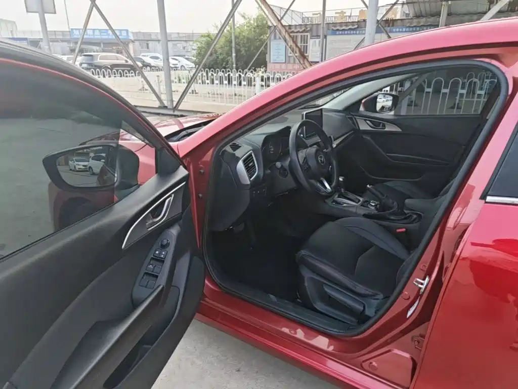 Mazda 3 Angkesela 2017 — фото 16