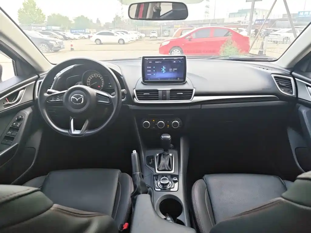 Mazda 3 Angkesela 2017 — фото 10