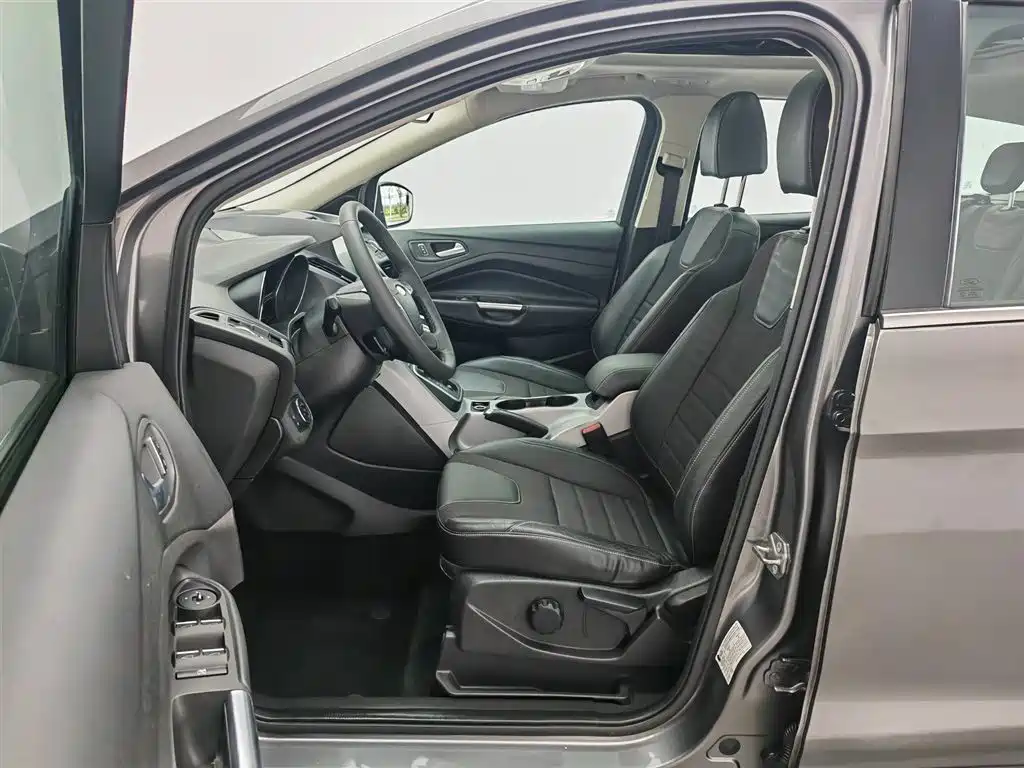 Ford Kuga 2014 — фото 10