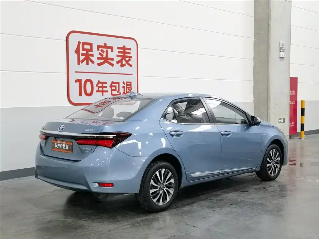 Toyota Corolla 2017 — фото 2