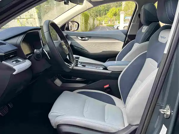 Geely Xingrui 2022