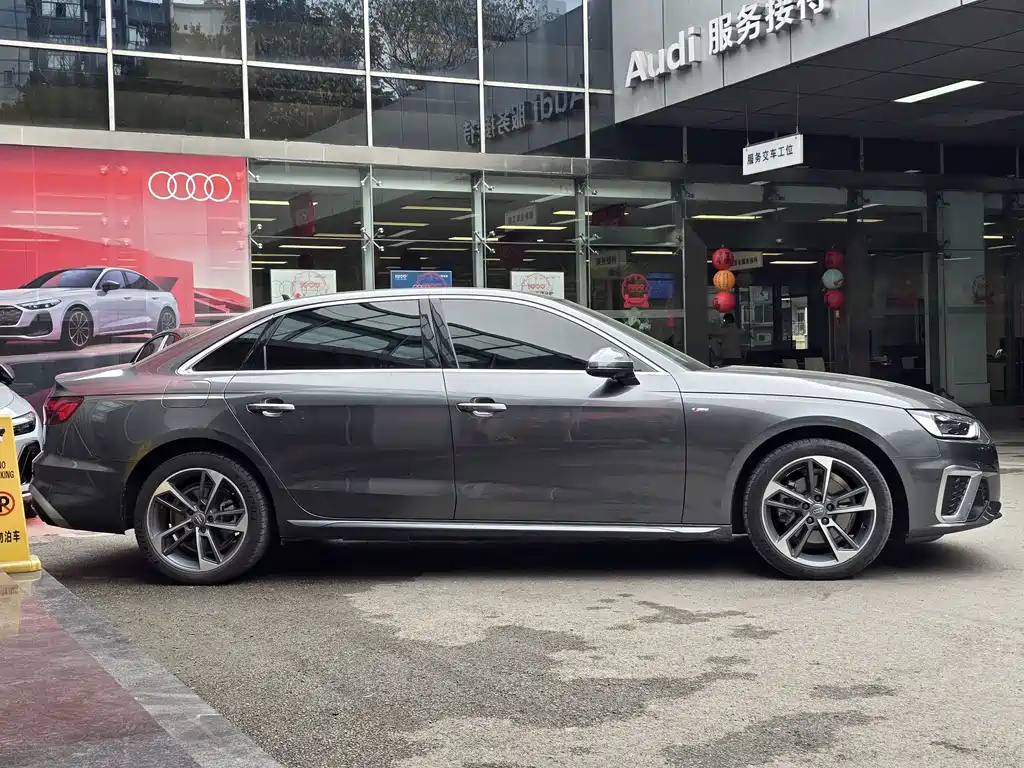 Audi A4L 2021 — фото 4