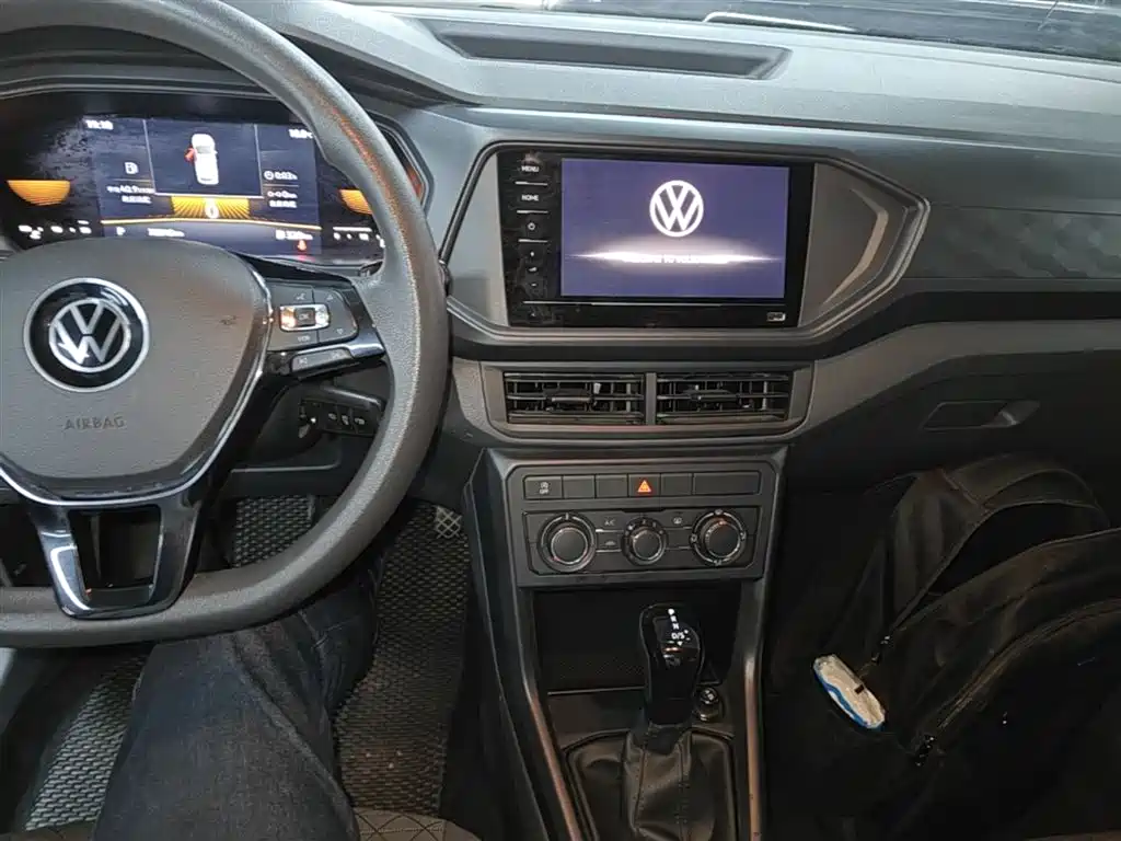 Volkswagen T-Cross 2023 — фото 10