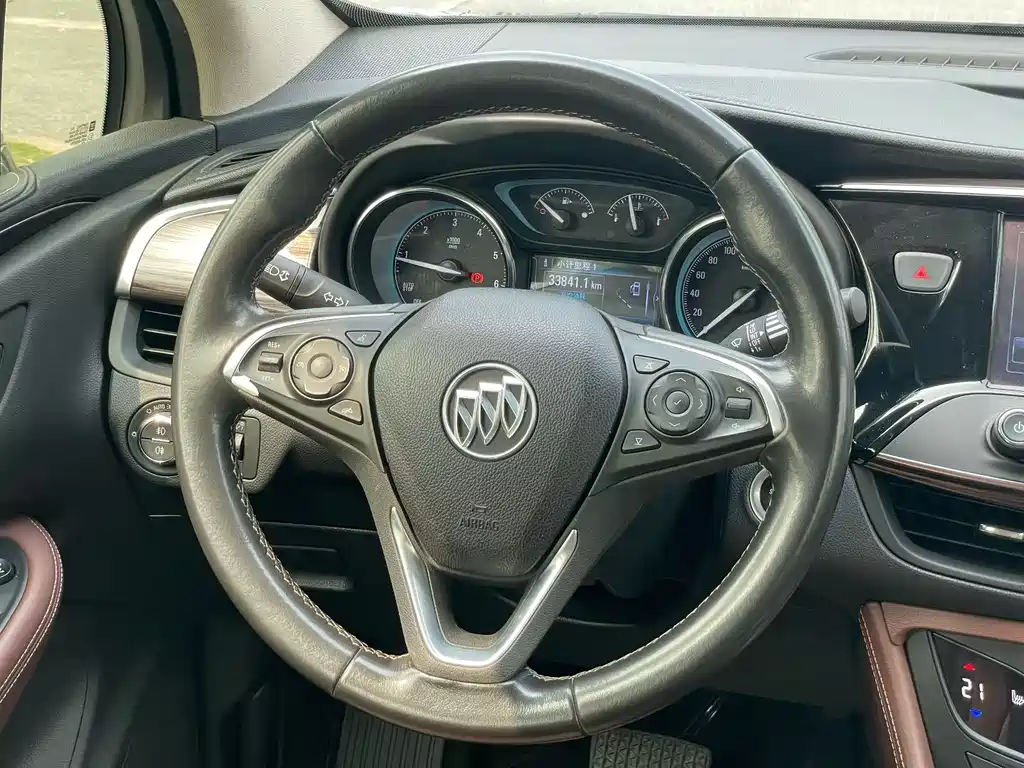 Buick Envision Plus 2017 — фото 8