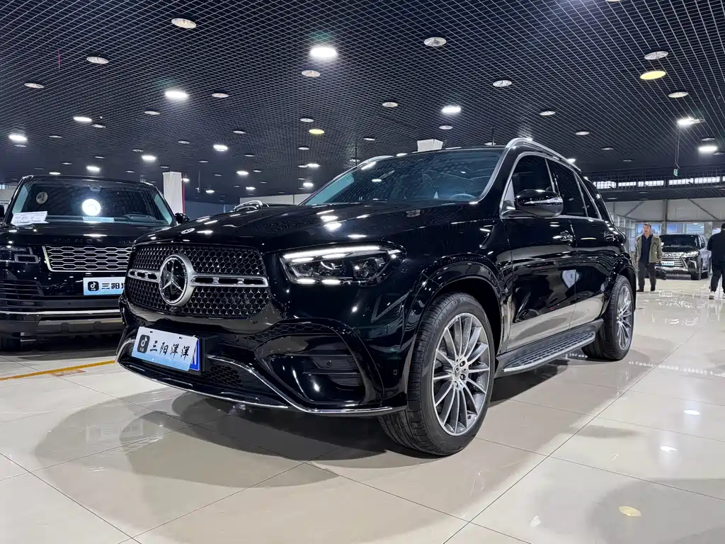 Mercedes-Benz GLE 2024 — фото 1