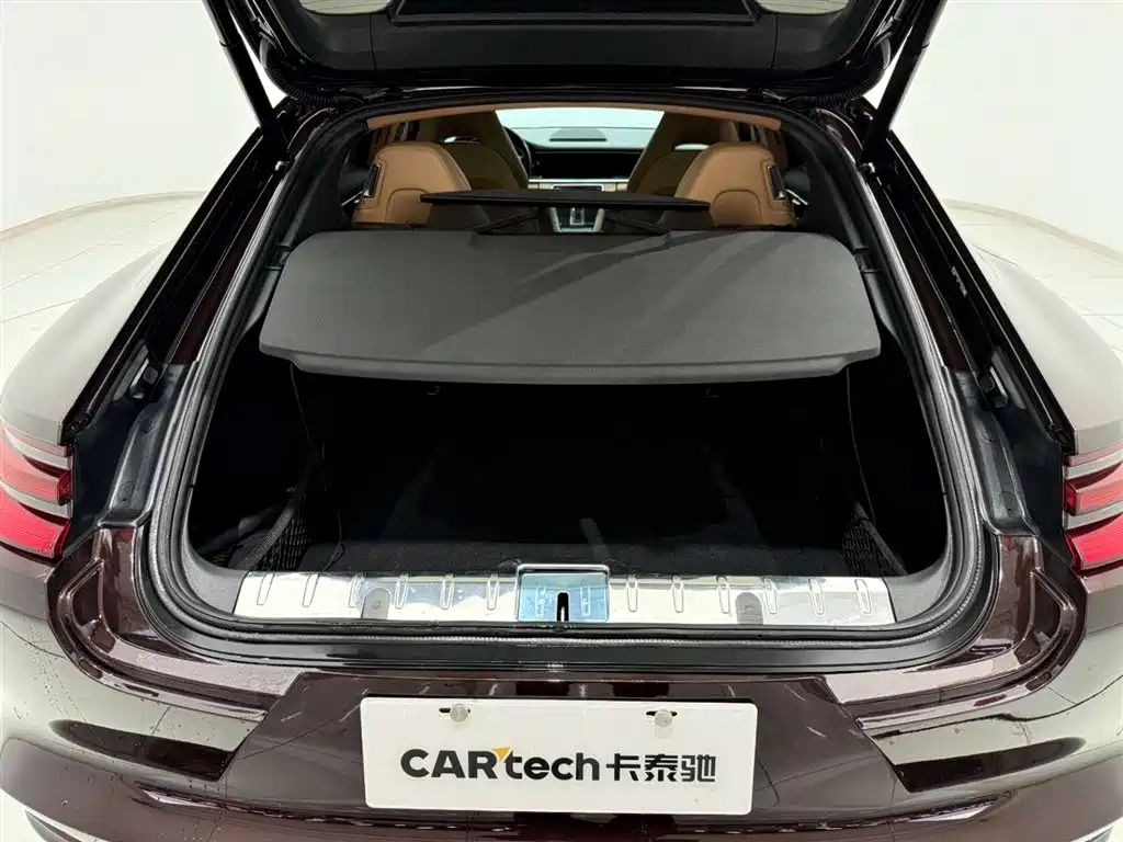 Porsche Panamera 2018 — фото 14
