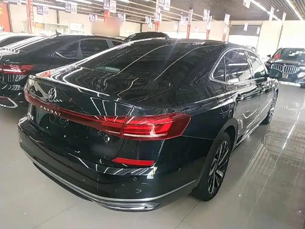Volkswagen Passat 2022