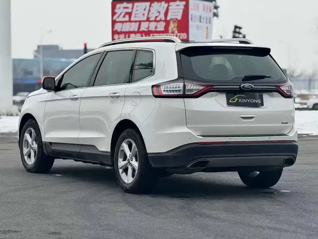 Ford Edge 2017 — фото 4
