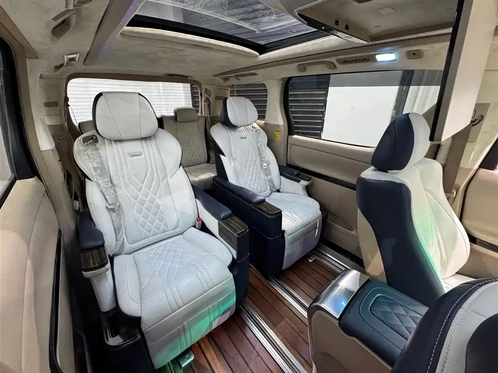 Toyota Alphard 2015 — фото 10