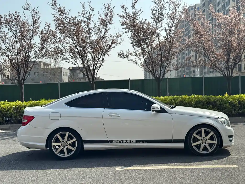 Mercedes-Benz C-Class 2015 — фото 11