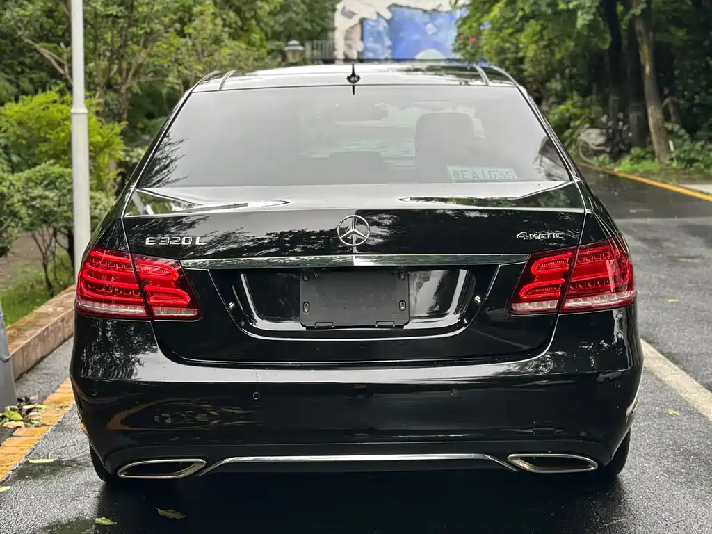 Mercedes-Benz E-Class 2015