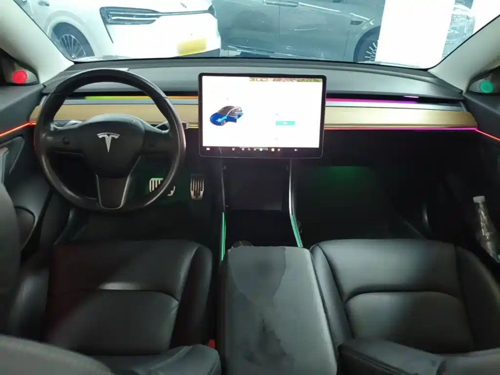 Tesla Model 3 2019 — фото 10