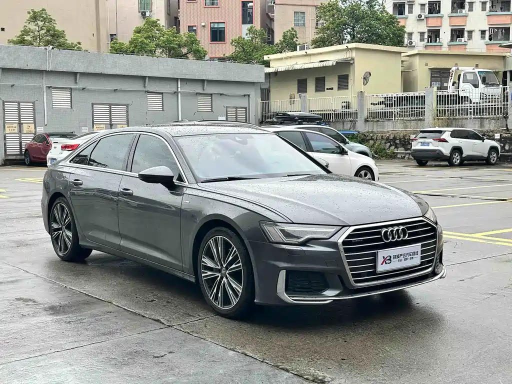 Audi A6L 2022