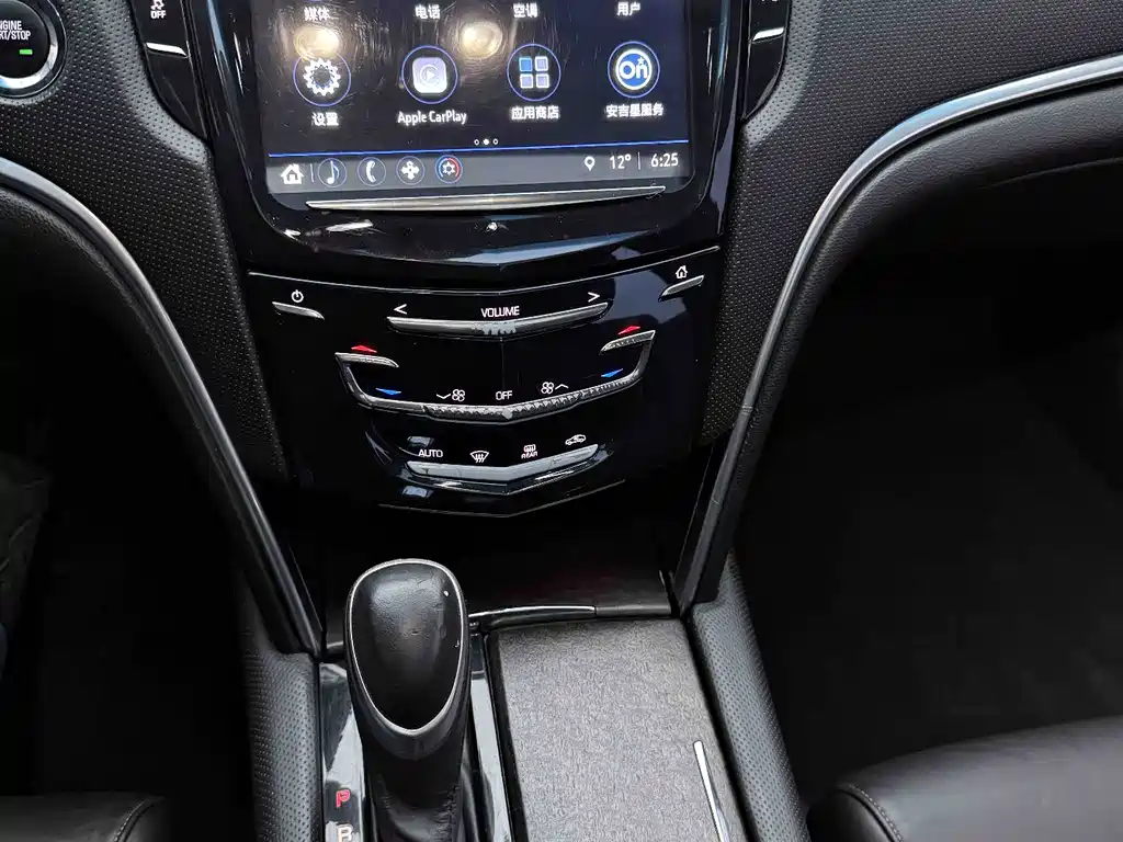 Cadillac XTS 2018 — фото 10