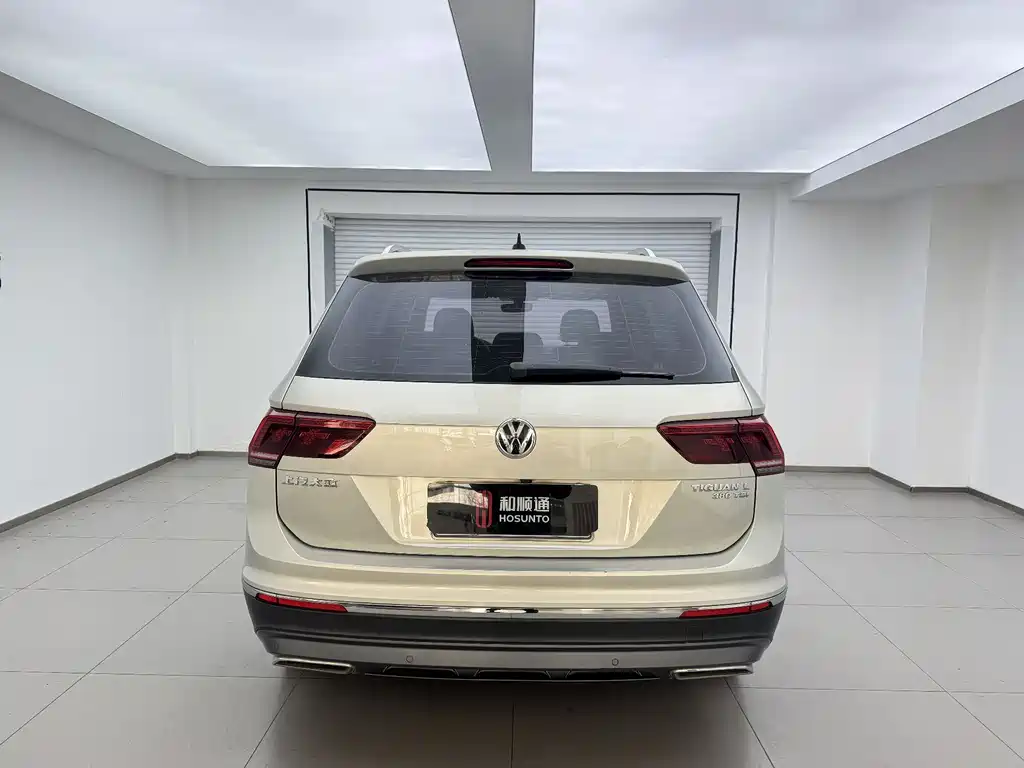 Volkswagen Tiguan L 2018 — фото 8