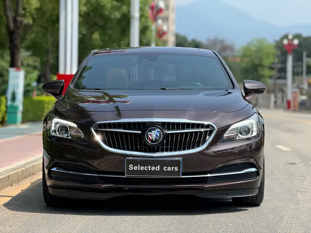 Buick LaCrosse 2018 — фото 2