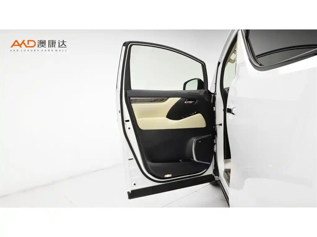 Toyota Vellfire 2022 — фото 11