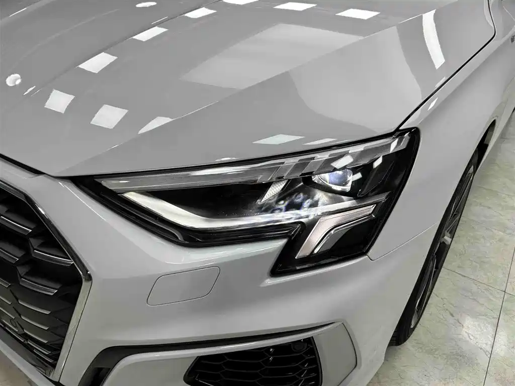 Audi A3 2023 — фото 18