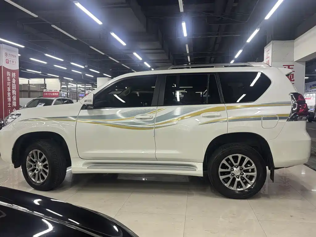 Toyota Prado 2018 — фото 2