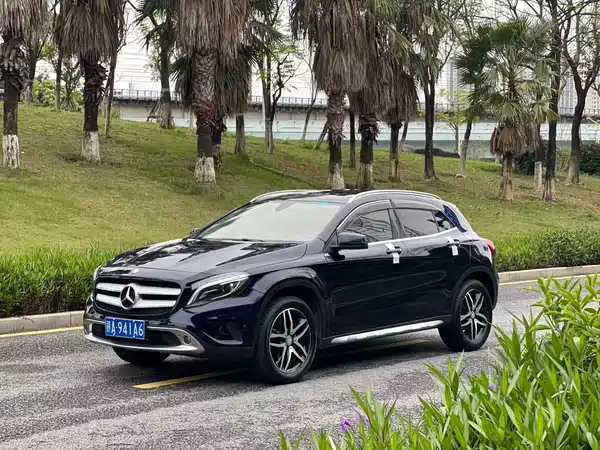 Mercedes-Benz GLA 2016