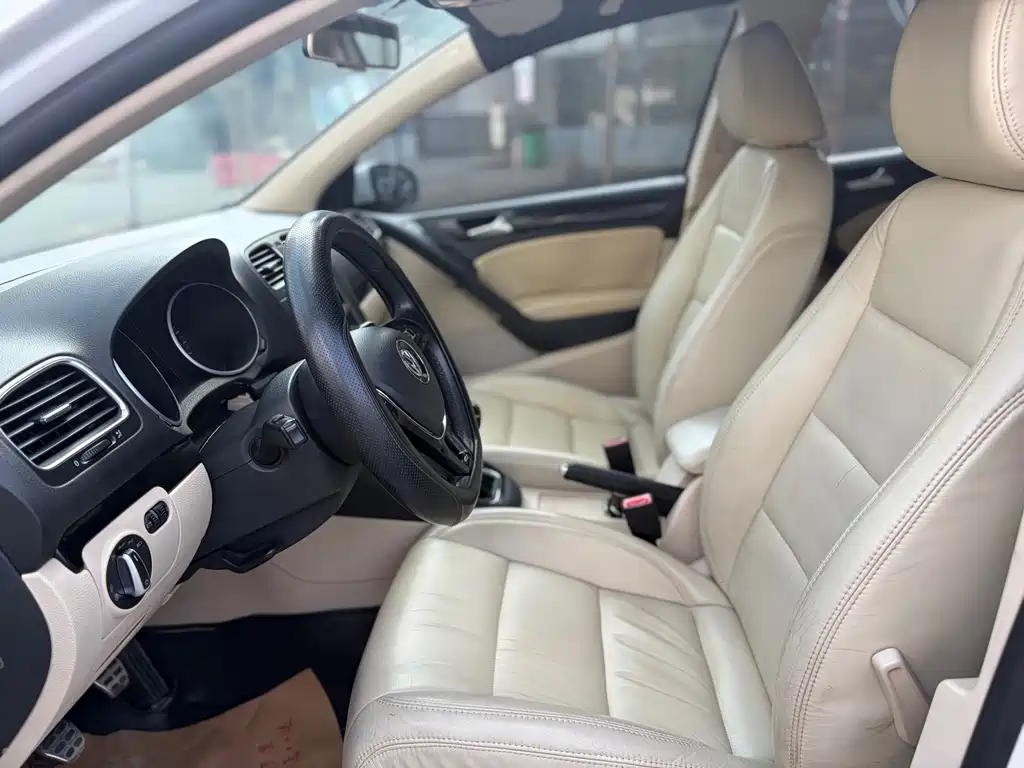 Volkswagen Golf 2013